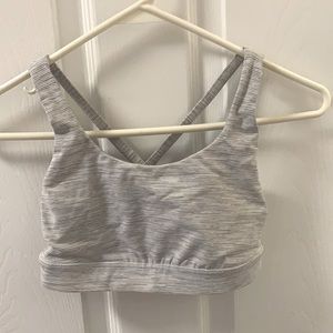 Lululemon sports bra size 2
